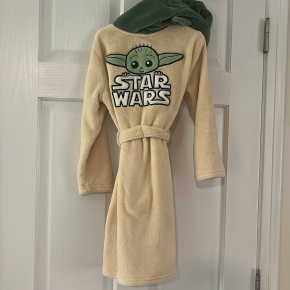 EUC Kids Grogu Robe from Gap - Picture 4 of 5